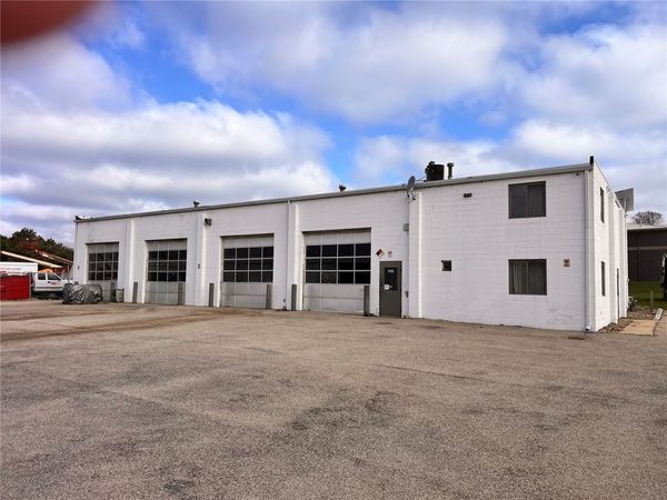 1115 Wenig Road NE, Cedar Rapids, IA 52402