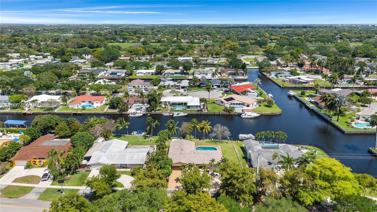 6121 SW 16th St, Plantation, FL 33317 Photo