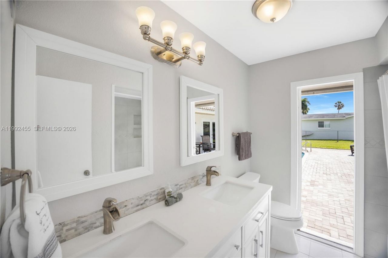 6121 SW 16th St, Plantation, FL 33317 Photo