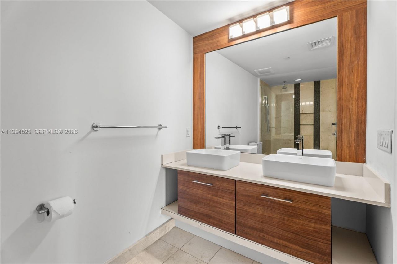 601 NE 27th St, Unit 1202, Miami, FL 33137 Photo