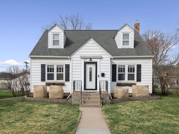 217 N Ash Street, Chaska, MN 55318