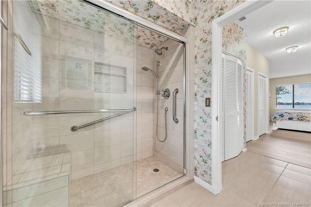 2560 NW Seagrass Drive, Unit 6B, Palm City, FL 34990 Photo