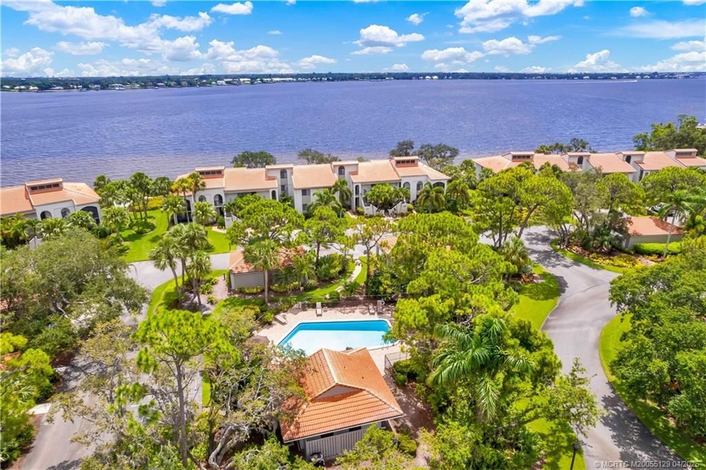 2560 NW Seagrass Drive, Unit 6B, Palm City, FL 34990 Photo