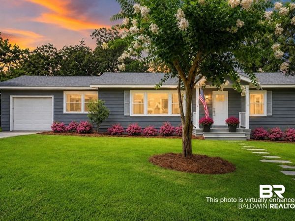 216 Pinecrest Lane, Fairhope, AL 36532
