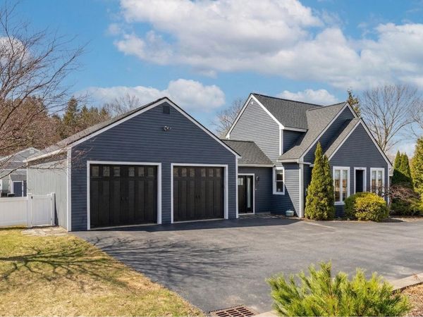 14 Reddington Landing, Hampton, NH 03842