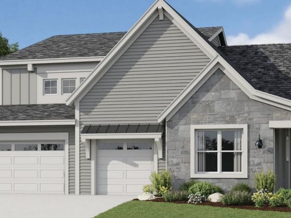 2284 Knapp Bluff Court NE, Grand Rapids, MI 49525