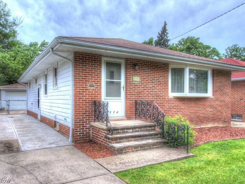 1114 Homestead Road, South Euclid, OH 44121 Photo 2