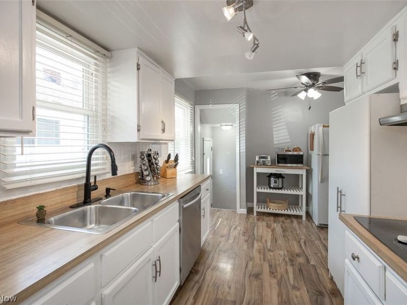 1114 Homestead Road, South Euclid, OH 44121 Photo 9