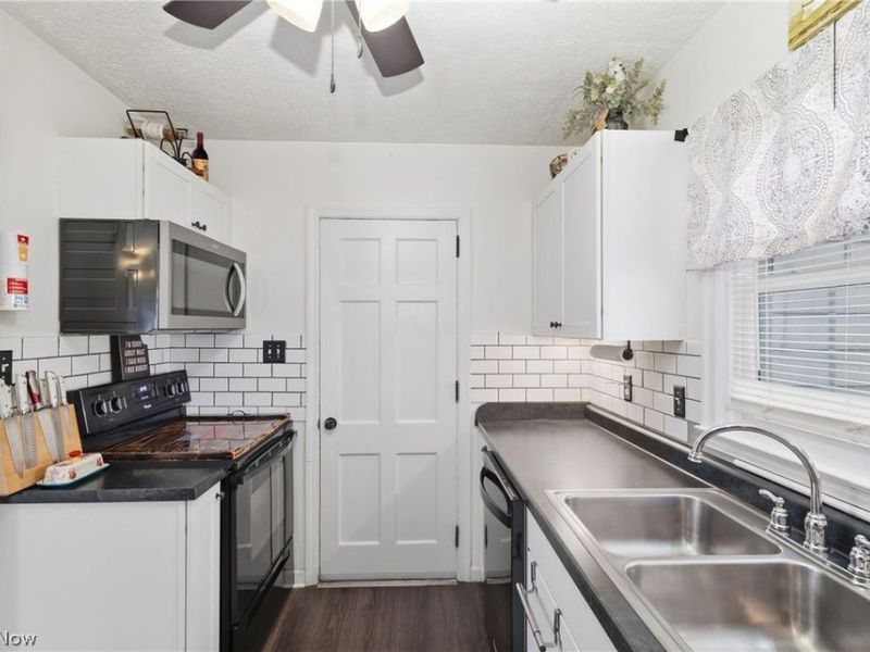 440 S Freedom Street , Ravenna, OH 44266 Photo 10