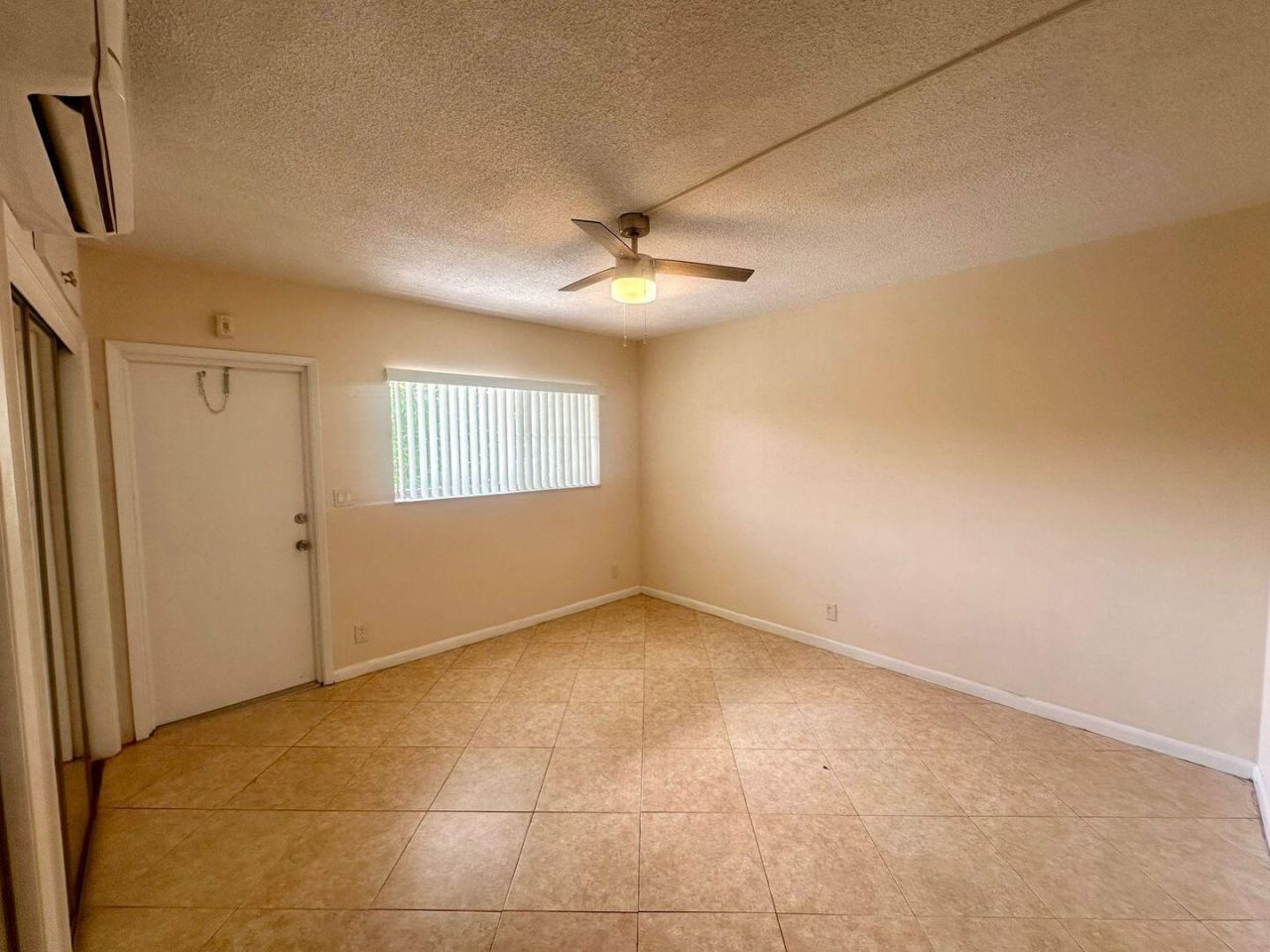 2170 NE 51st Court, Unit B25, Fort Lauderdale, FL 33308 Photo