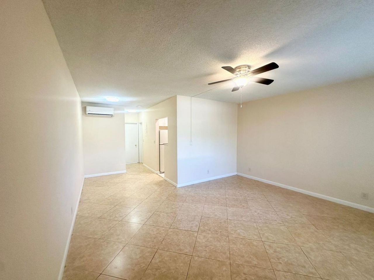 2170 NE 51st Court, Unit B25, Fort Lauderdale, FL 33308 Photo
