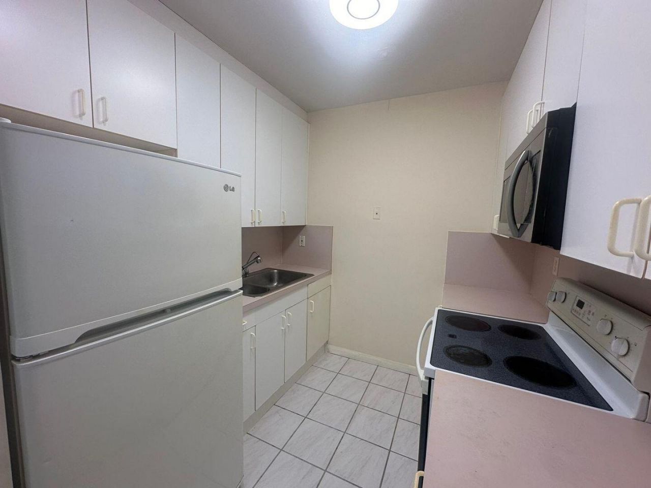 2170 NE 51st Court, Unit B25, Fort Lauderdale, FL 33308 Photo