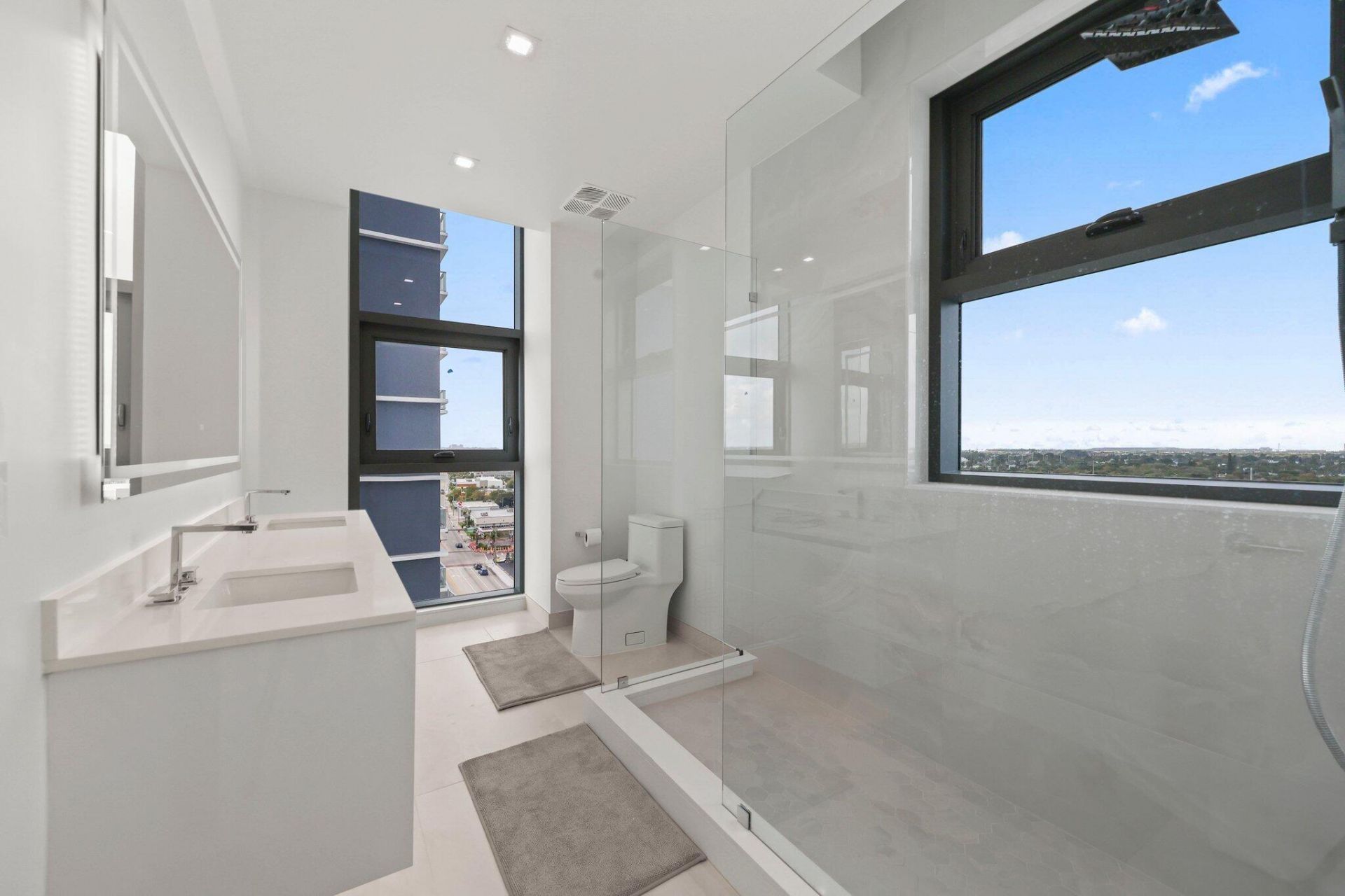 220 Lake Shore Drive, Unit 1125, Lake Park, FL 33403 Photo