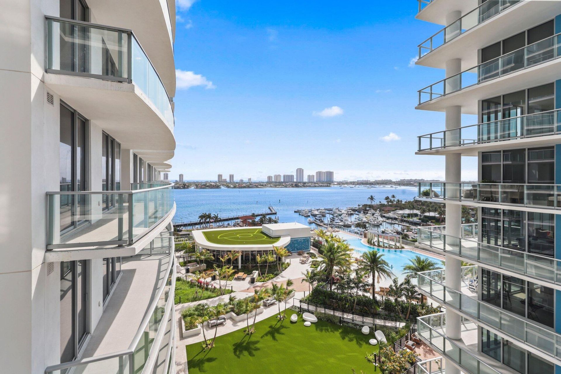 220 Lake Shore Drive, Unit 1125, Lake Park, FL 33403 Photo