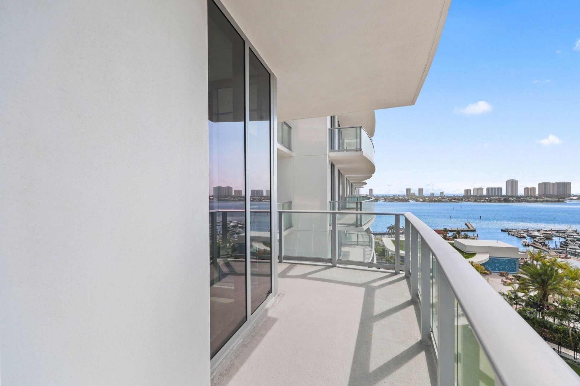 220 Lake Shore Drive, Unit 1125, Lake Park, FL 33403 Photo