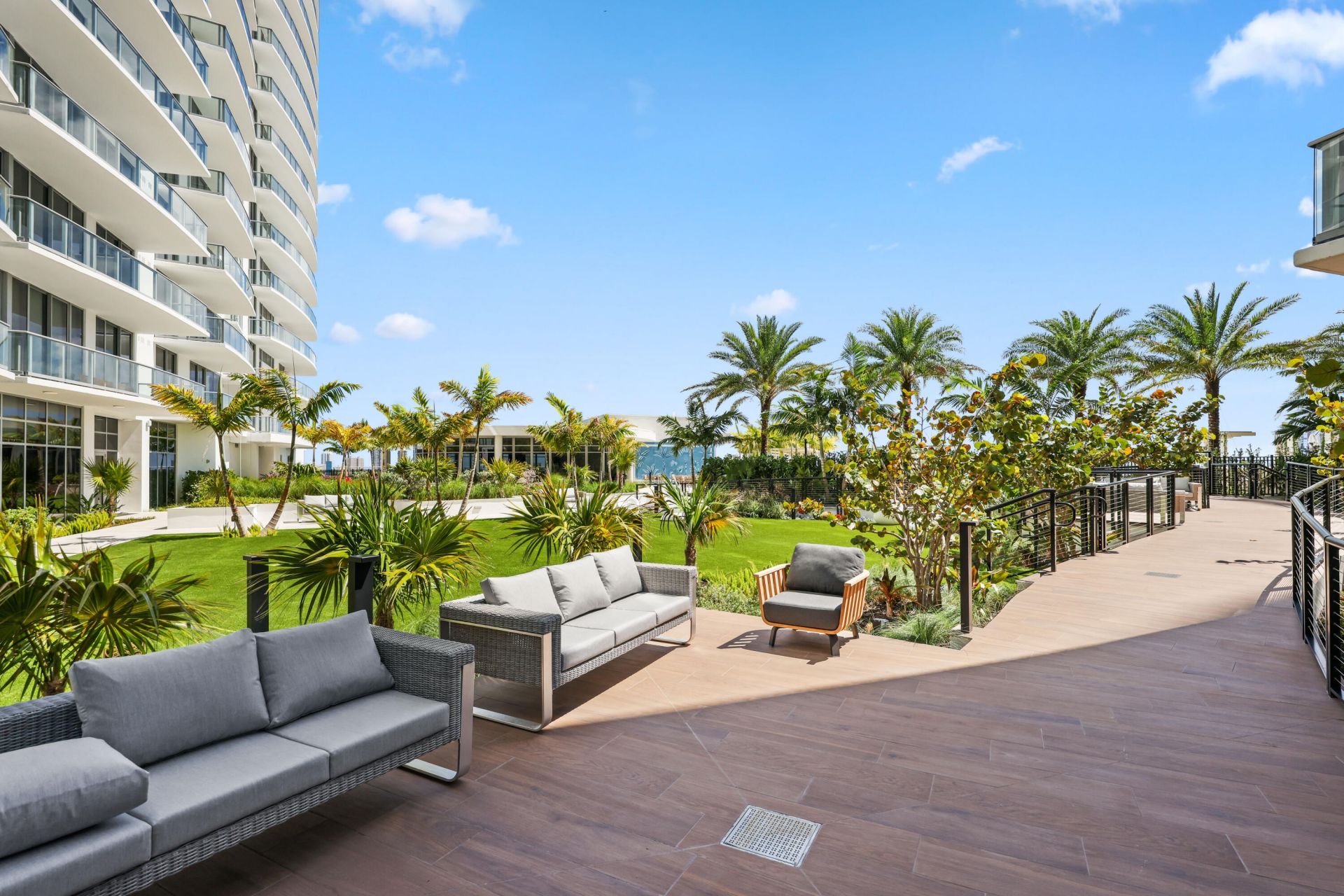 220 Lake Shore Drive, Unit 1125, Lake Park, FL 33403 Photo