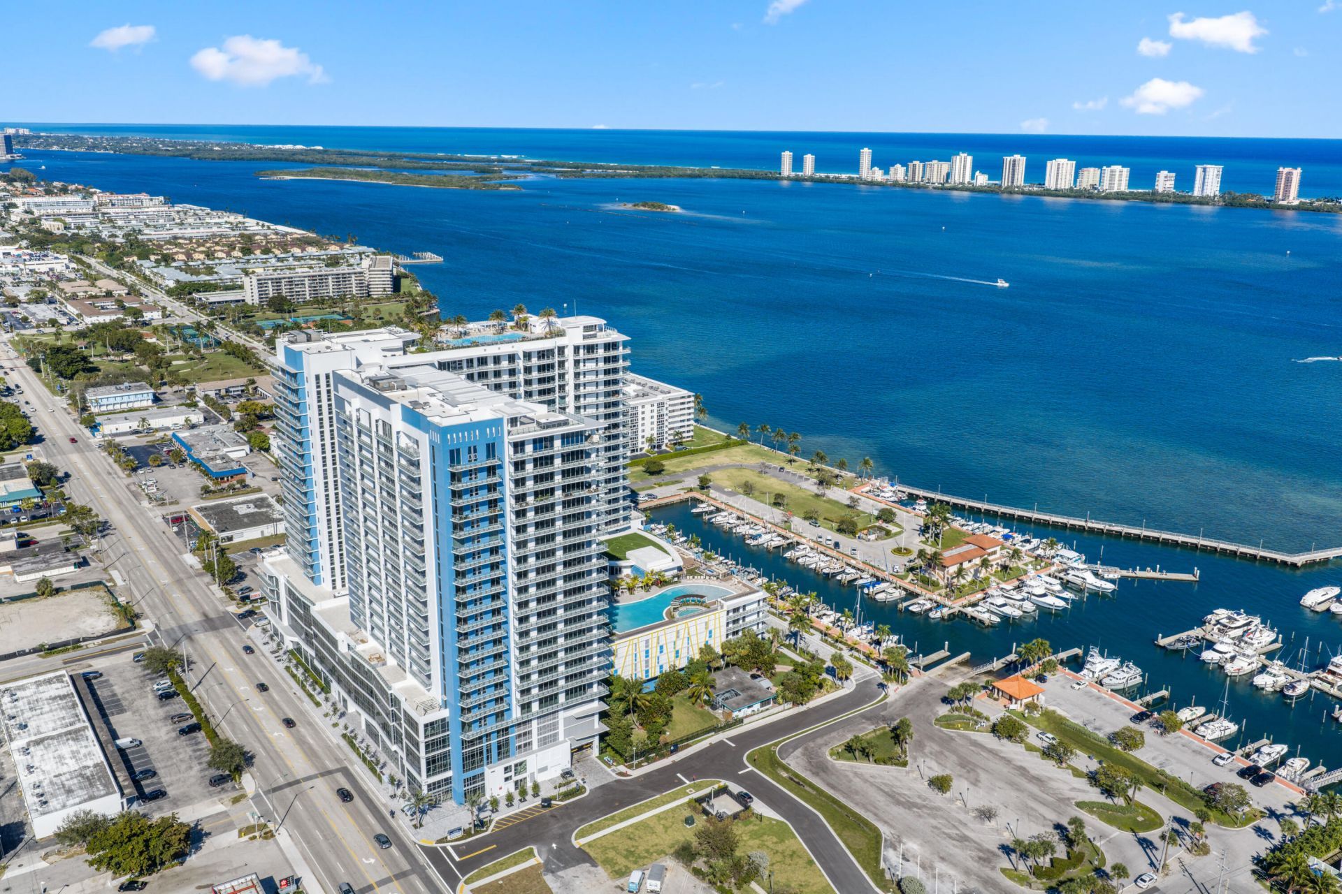 220 Lake Shore Drive, Unit 1125, Lake Park, FL 33403 Photo