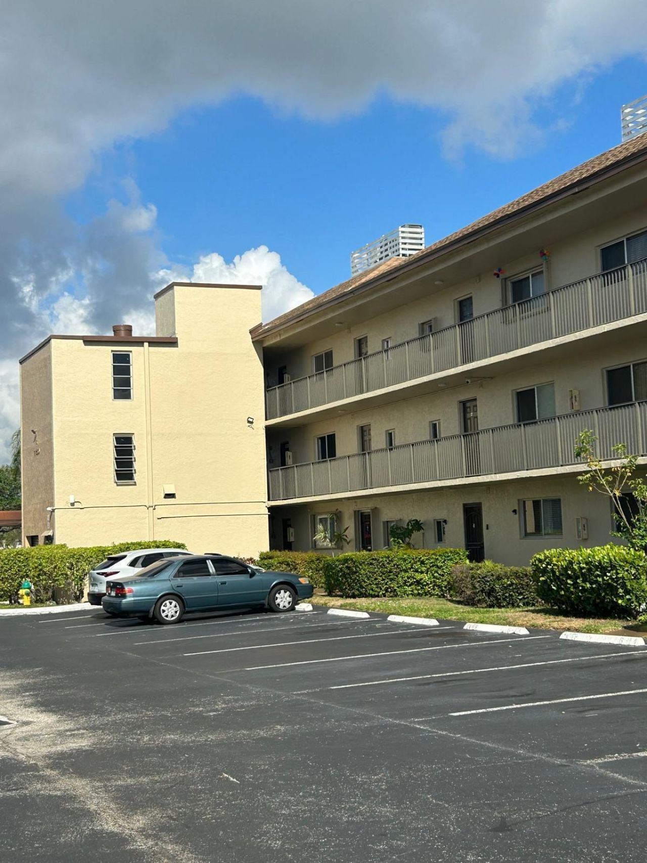 7860 NW 50th Street, Unit 305, Lauderhill, FL 33351 Photo