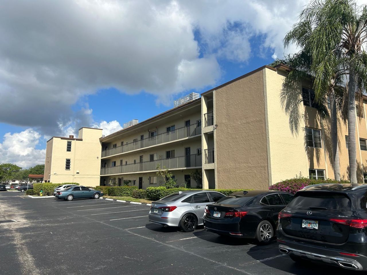 7860 NW 50th Street, Unit 305, Lauderhill, FL 33351 Photo