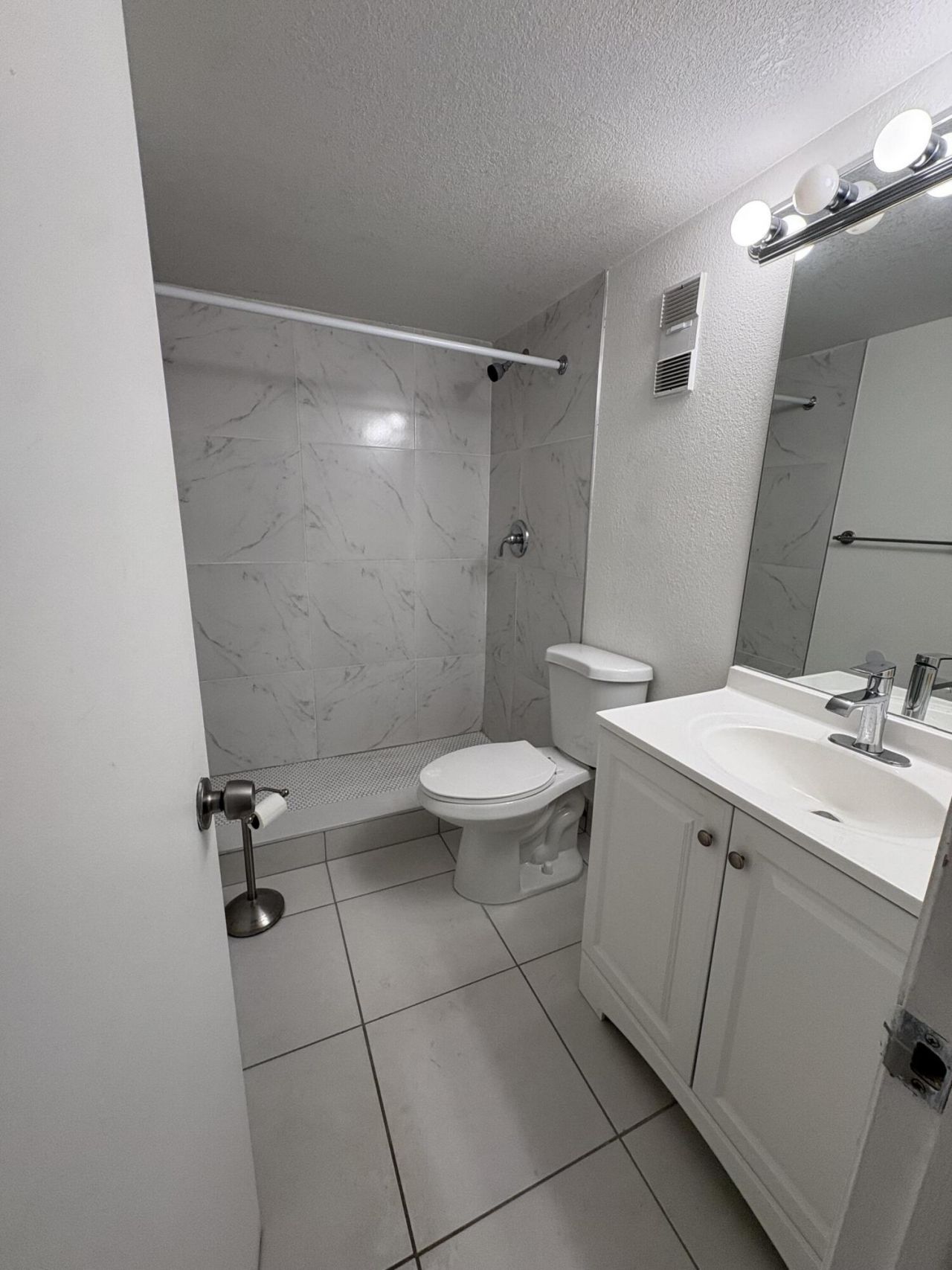 7860 NW 50th Street, Unit 305, Lauderhill, FL 33351 Photo