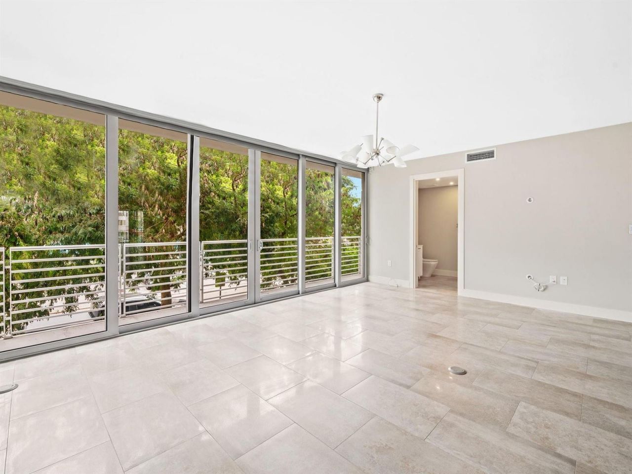 133 Isle Of Venice Drive, Unit 201, Fort Lauderdale, FL 33301 Photo