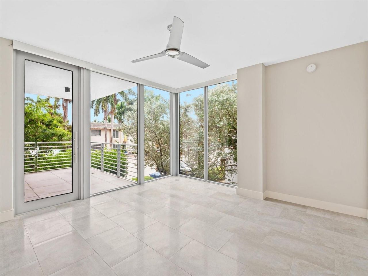 133 Isle Of Venice Drive, Unit 201, Fort Lauderdale, FL 33301 Photo