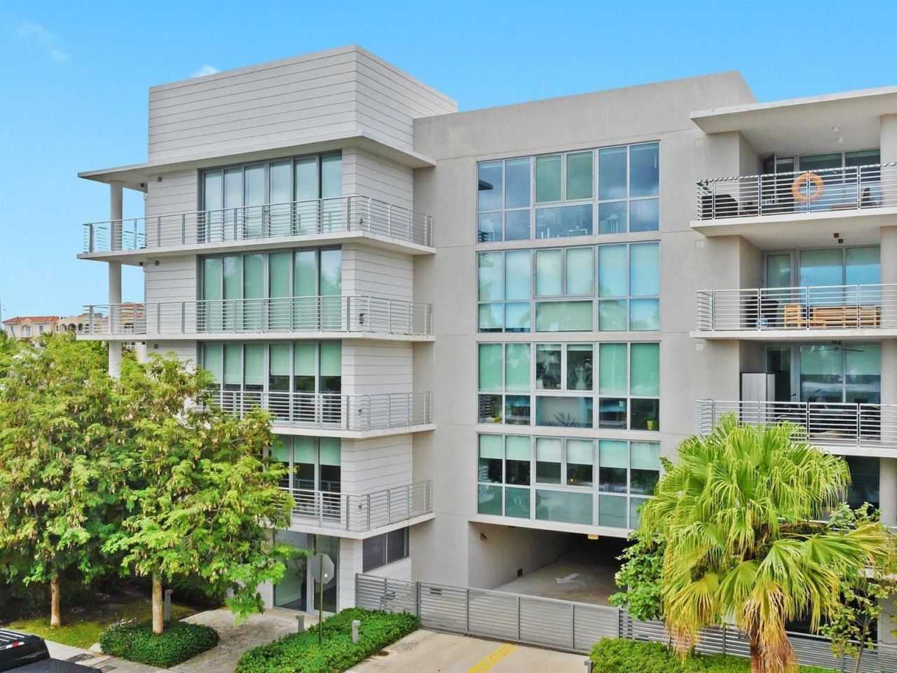 133 Isle Of Venice Drive, Unit 201, Fort Lauderdale, FL 33301 Photo