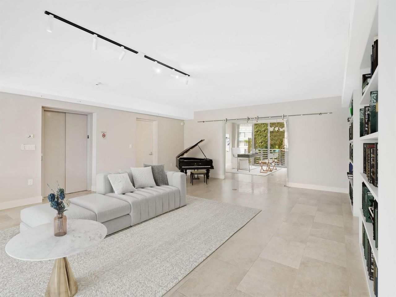 133 Isle Of Venice Drive, Unit 201, Fort Lauderdale, FL 33301 Photo