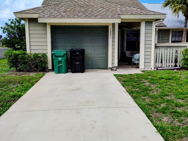 1501 SE Dewberry Court, Port St. Lucie, FL 34952