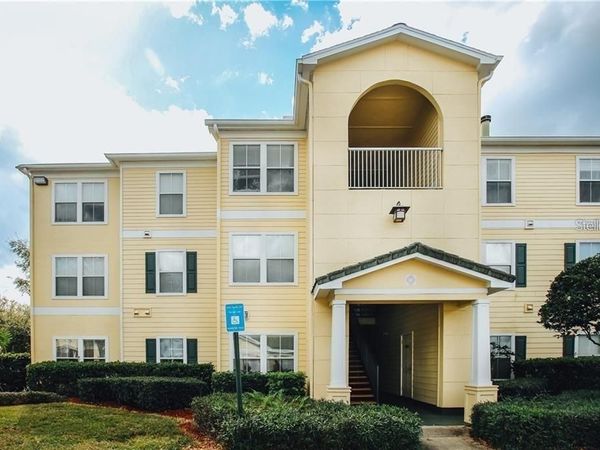 18302 BRIDLE CLUB DRIVE , Unit 18302, TAMPA, FL 33647