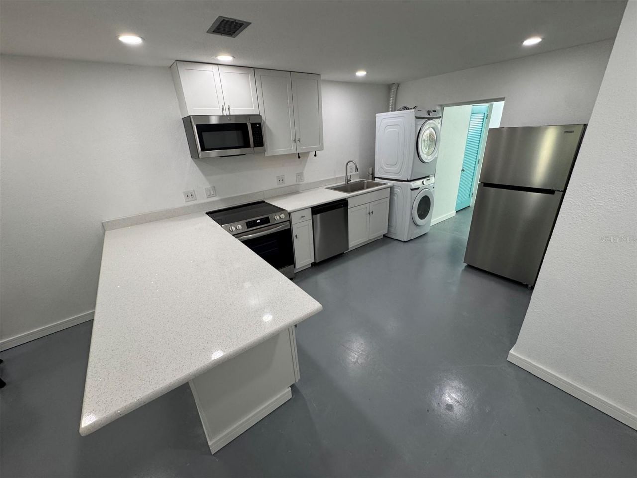 5720 13th Avenue N, Unit 106B, Saint Petersburg, FL 33710 Photo