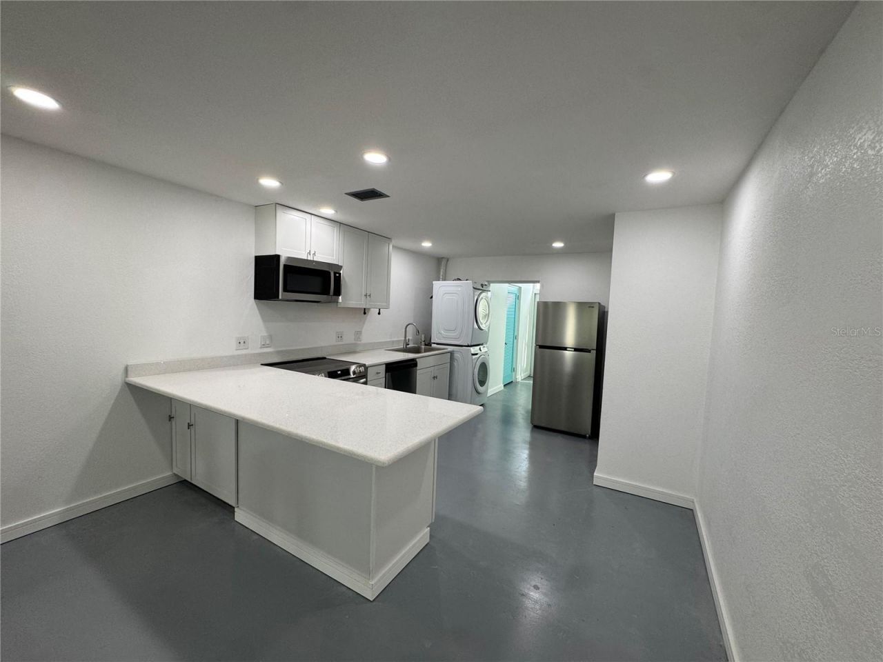 5720 13th Avenue N, Unit 106B, Saint Petersburg, FL 33710 Photo