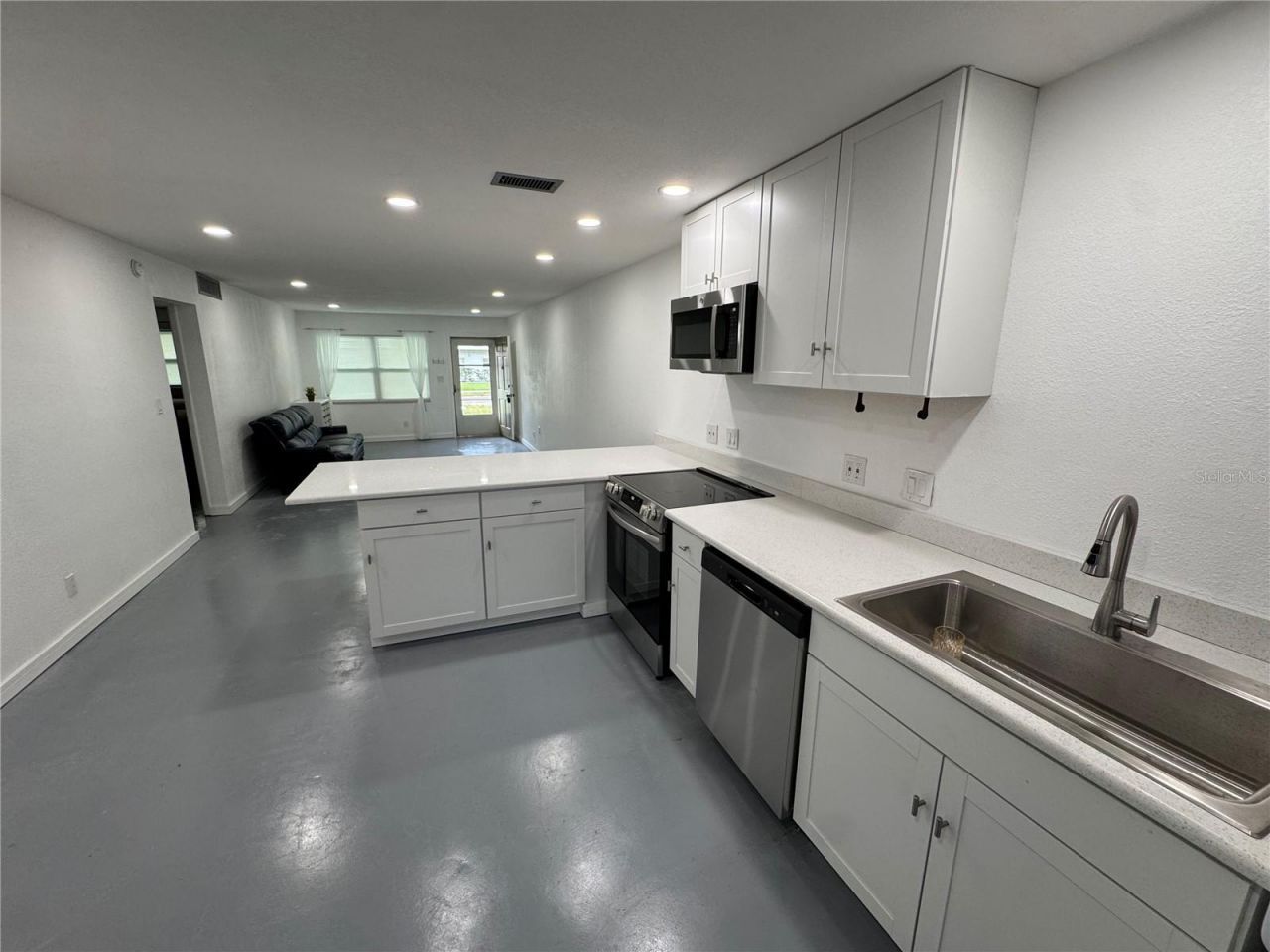 5720 13th Avenue N, Unit 106B, Saint Petersburg, FL 33710 Photo