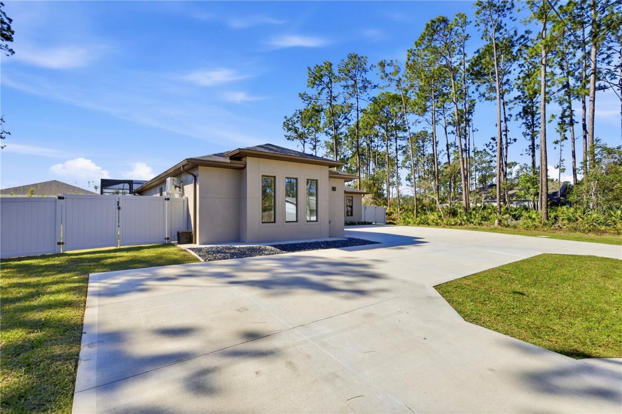 42 Llewellyn Trail , Palm Coast, FL 32164 Photo