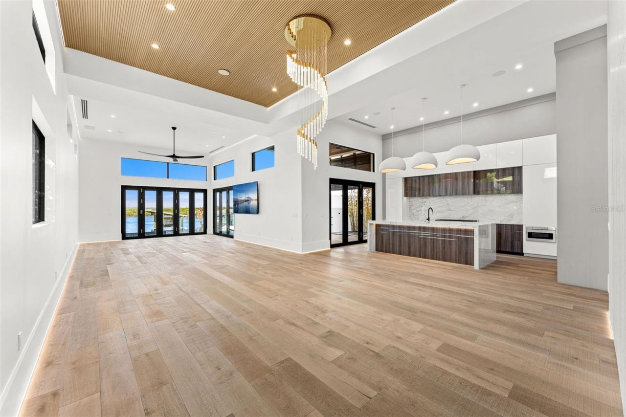 1194 N Peninsula Avenue, New Smyrna Beach, FL 32169 Photo