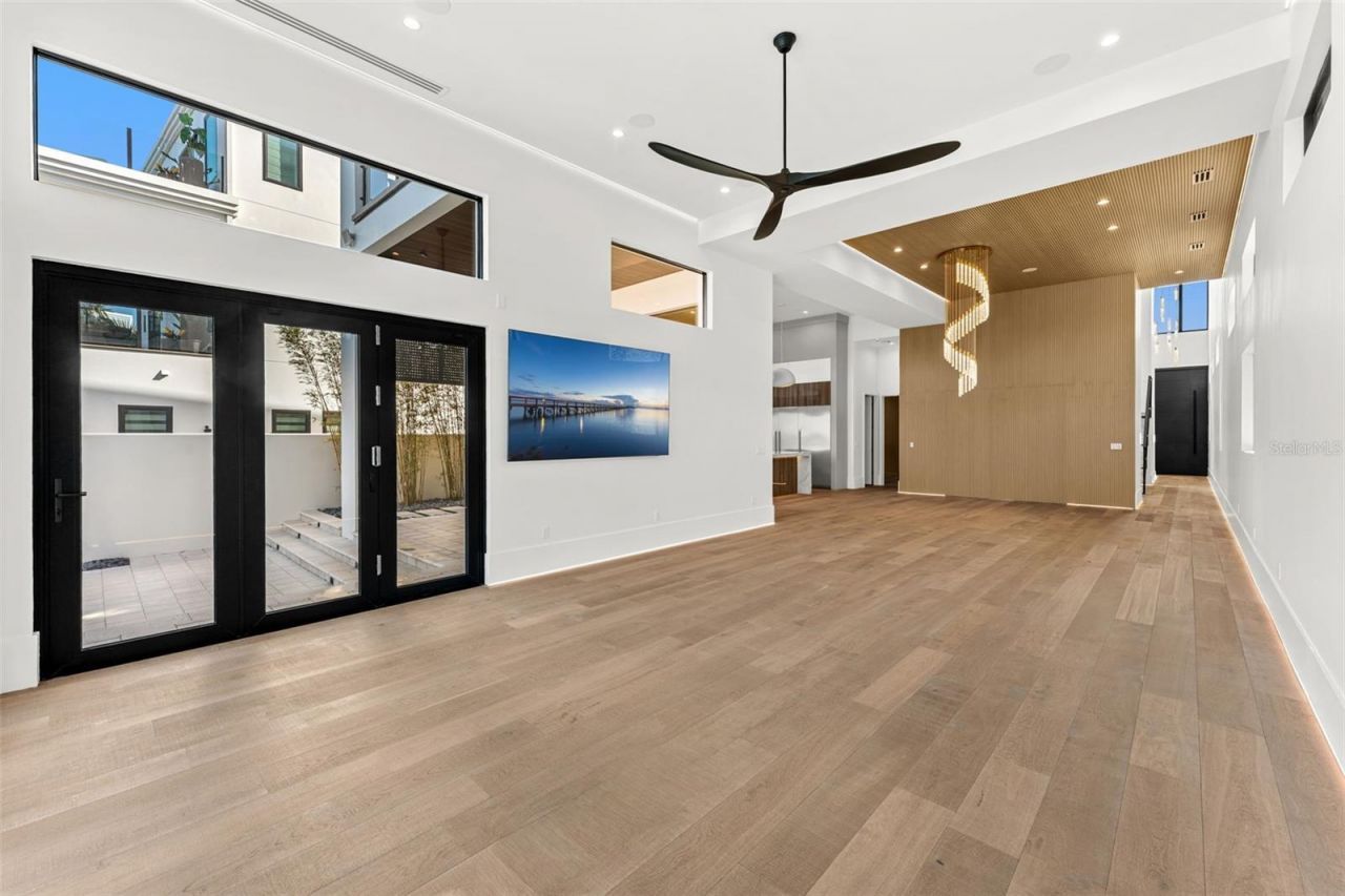 1194 N Peninsula Avenue, New Smyrna Beach, FL 32169 Photo