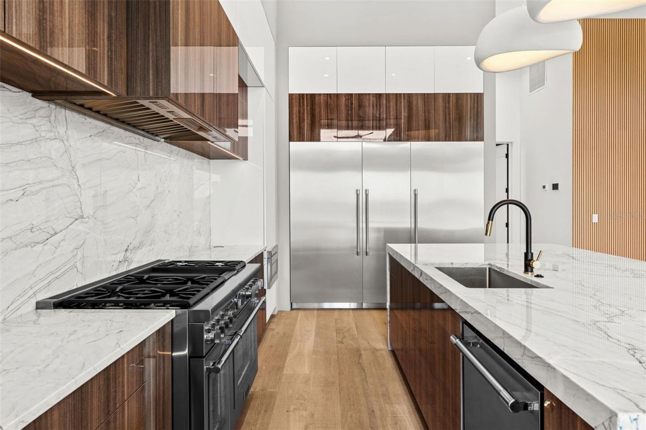 1194 N Peninsula Avenue, New Smyrna Beach, FL 32169 Photo