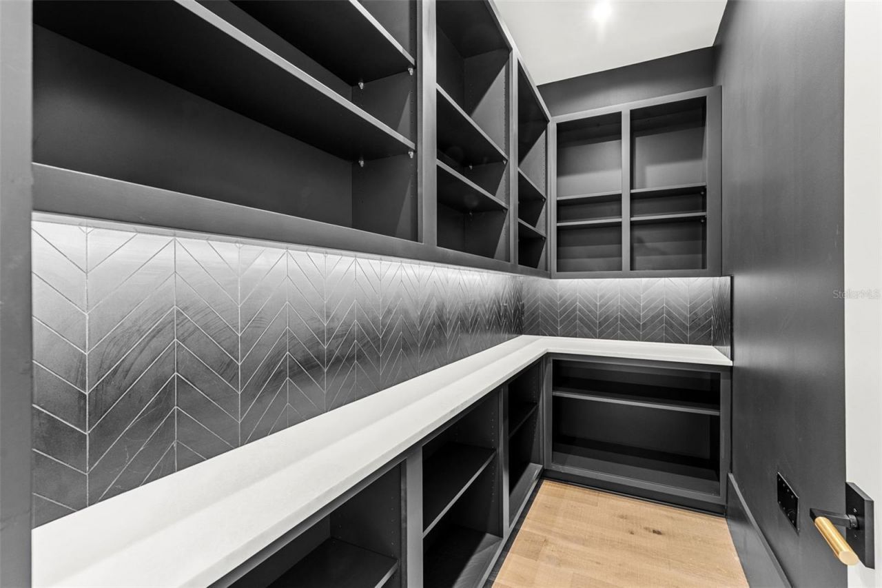 1194 N Peninsula Avenue, New Smyrna Beach, FL 32169 Photo