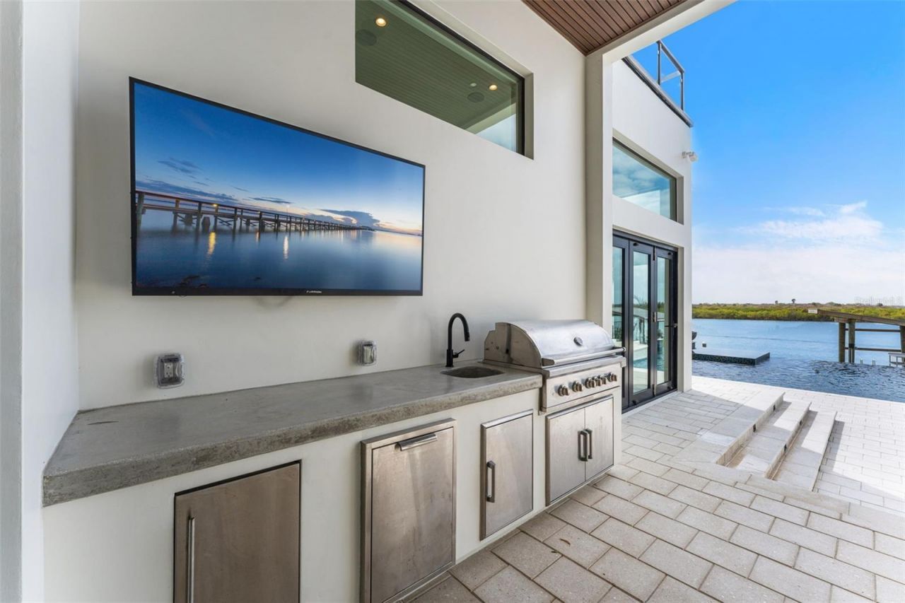 1194 N Peninsula Avenue, New Smyrna Beach, FL 32169 Photo