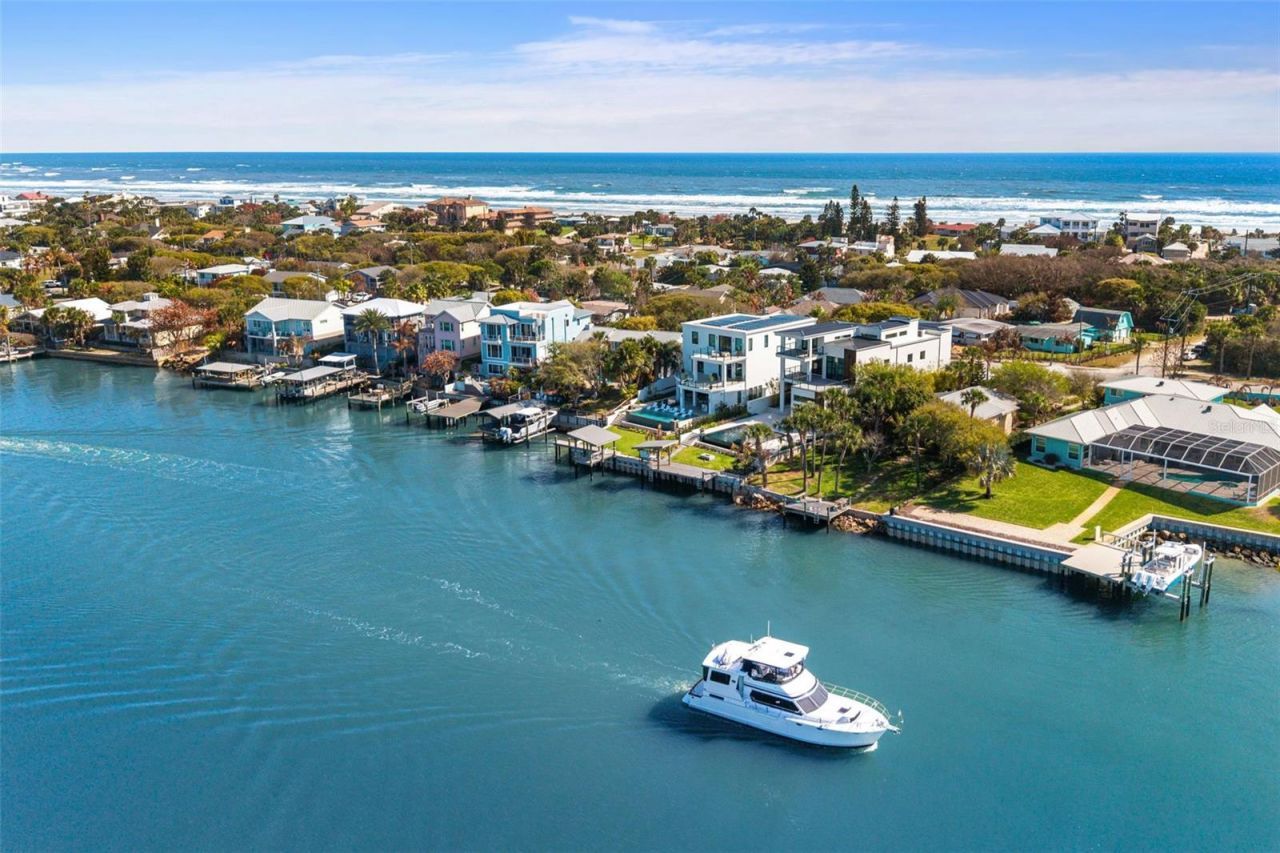 1194 N Peninsula Avenue, New Smyrna Beach, FL 32169 Photo