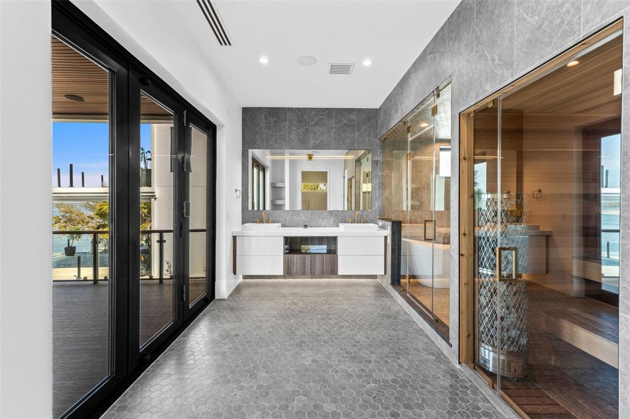 1194 N Peninsula Avenue, New Smyrna Beach, FL 32169 Photo