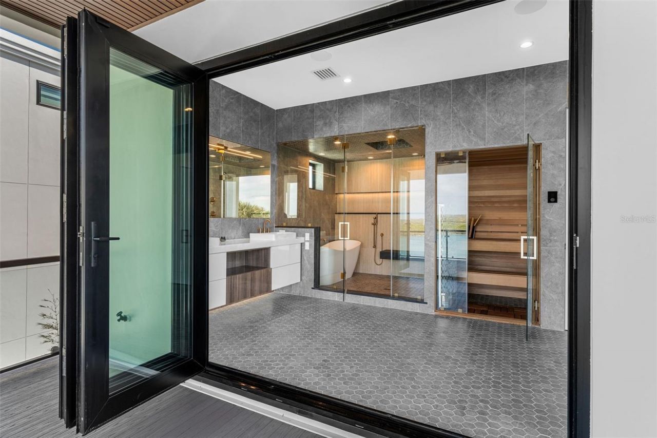 1194 N Peninsula Avenue, New Smyrna Beach, FL 32169 Photo