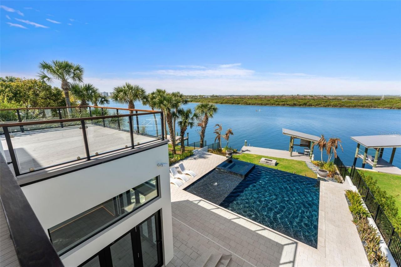 1194 N Peninsula Avenue, New Smyrna Beach, FL 32169 Photo