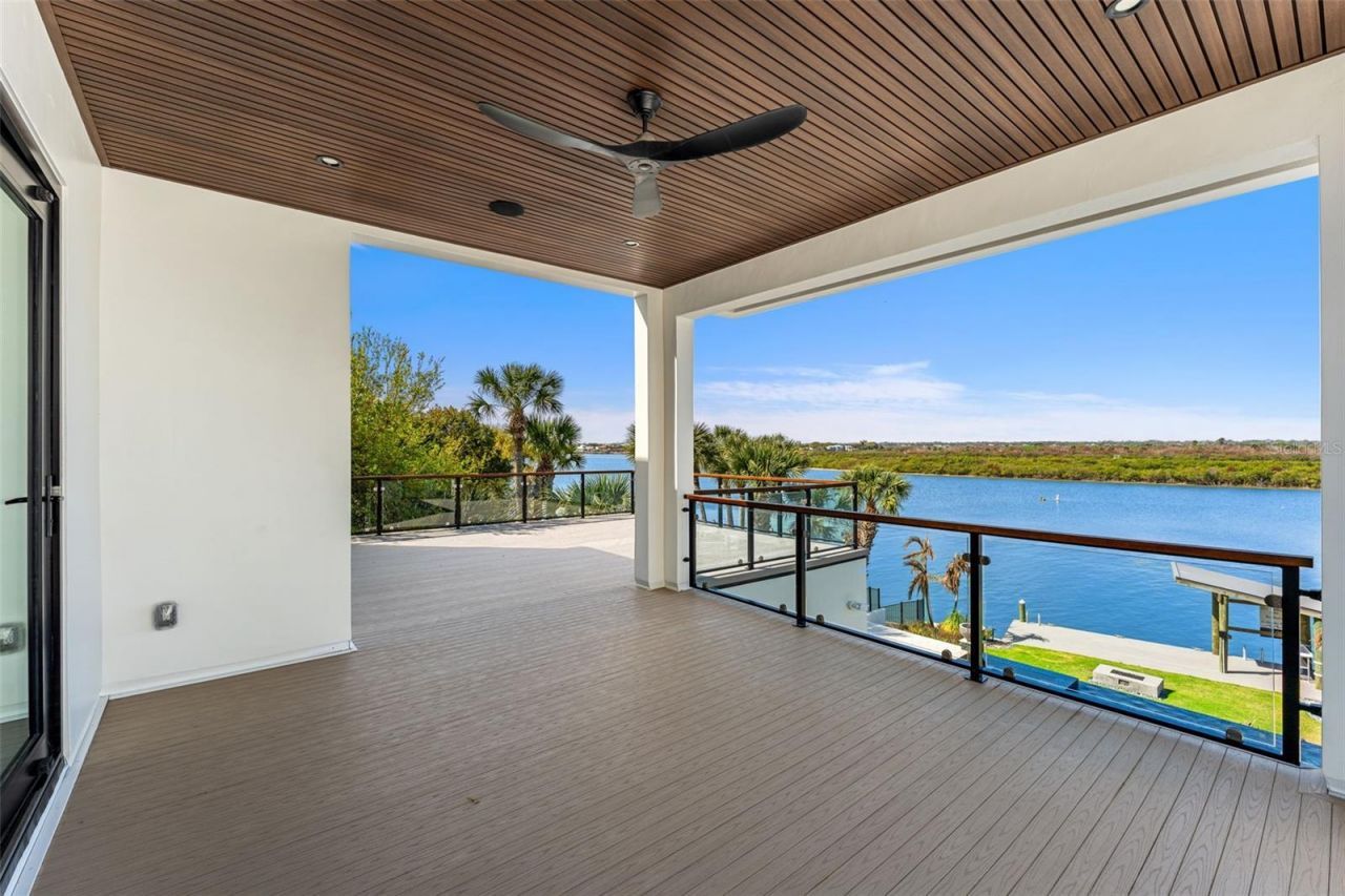 1194 N Peninsula Avenue, New Smyrna Beach, FL 32169 Photo