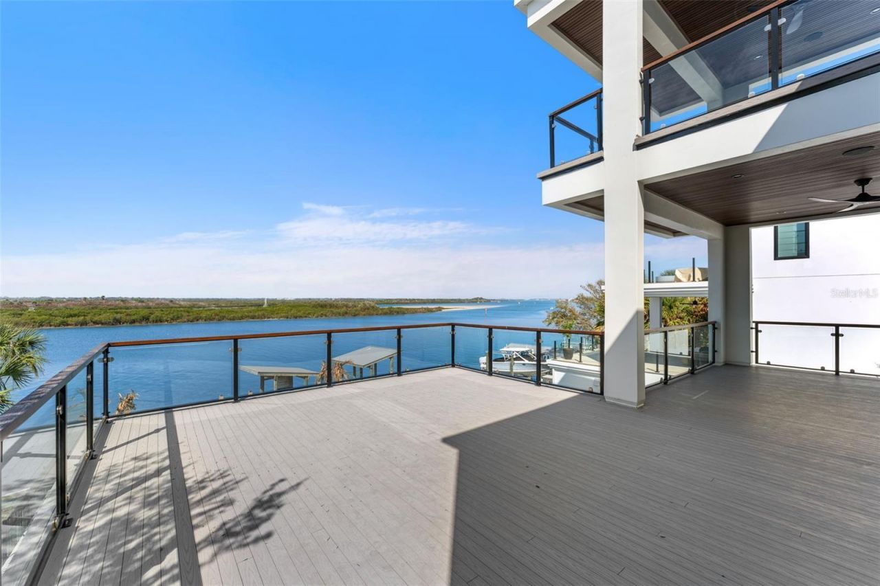 1194 N Peninsula Avenue, New Smyrna Beach, FL 32169 Photo