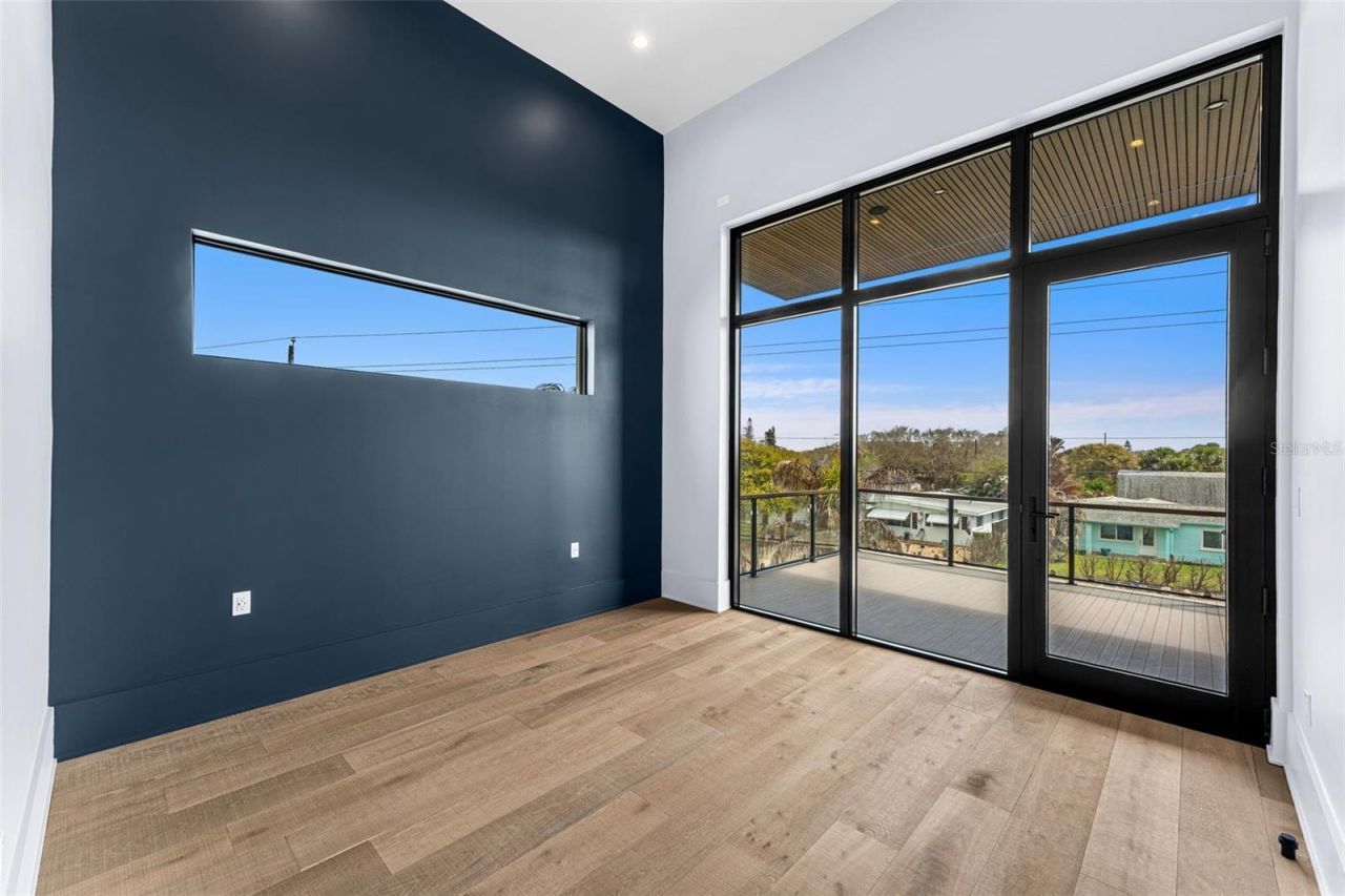 1194 N Peninsula Avenue, New Smyrna Beach, FL 32169 Photo