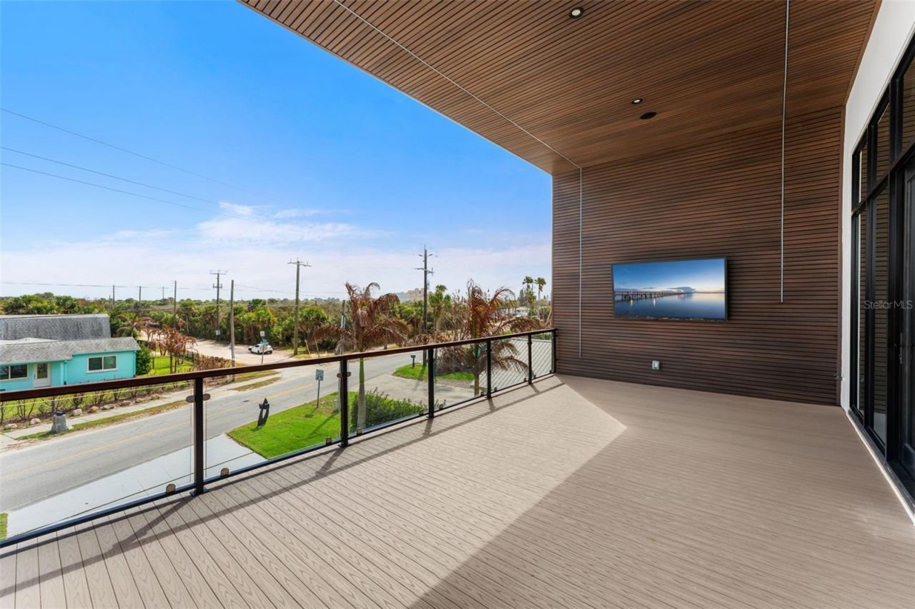 1194 N Peninsula Avenue, New Smyrna Beach, FL 32169 Photo