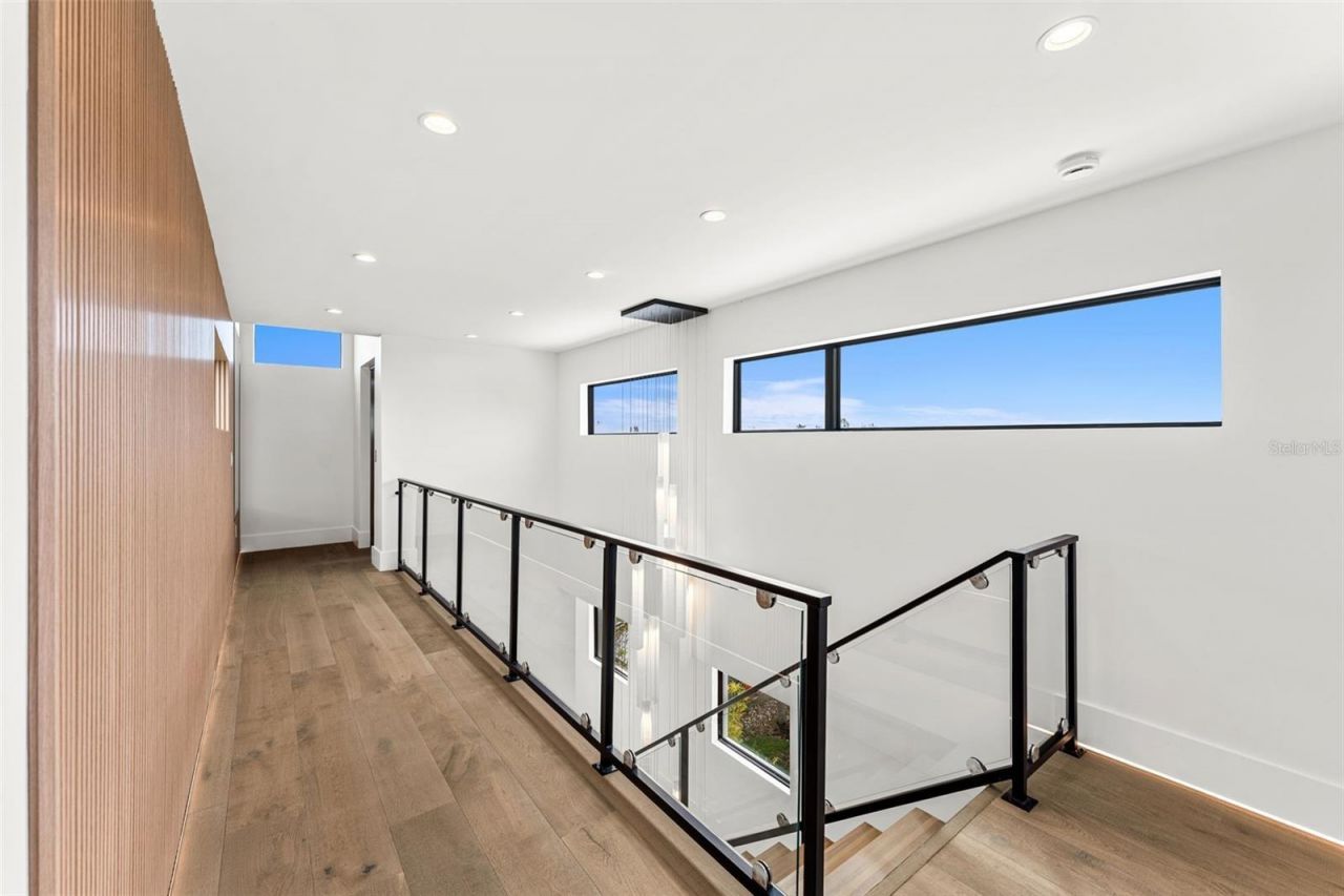 1194 N Peninsula Avenue, New Smyrna Beach, FL 32169 Photo