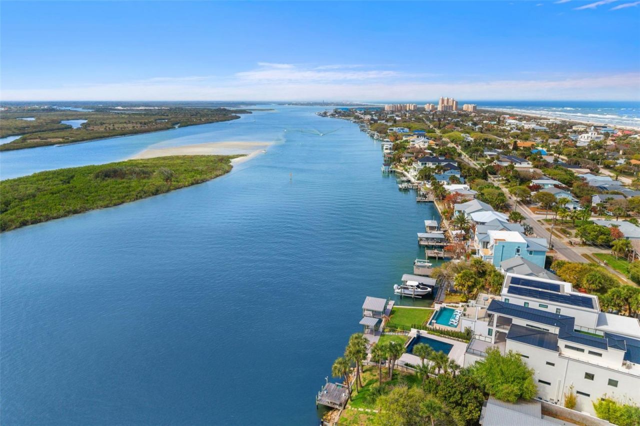 1194 N Peninsula Avenue, New Smyrna Beach, FL 32169 Photo