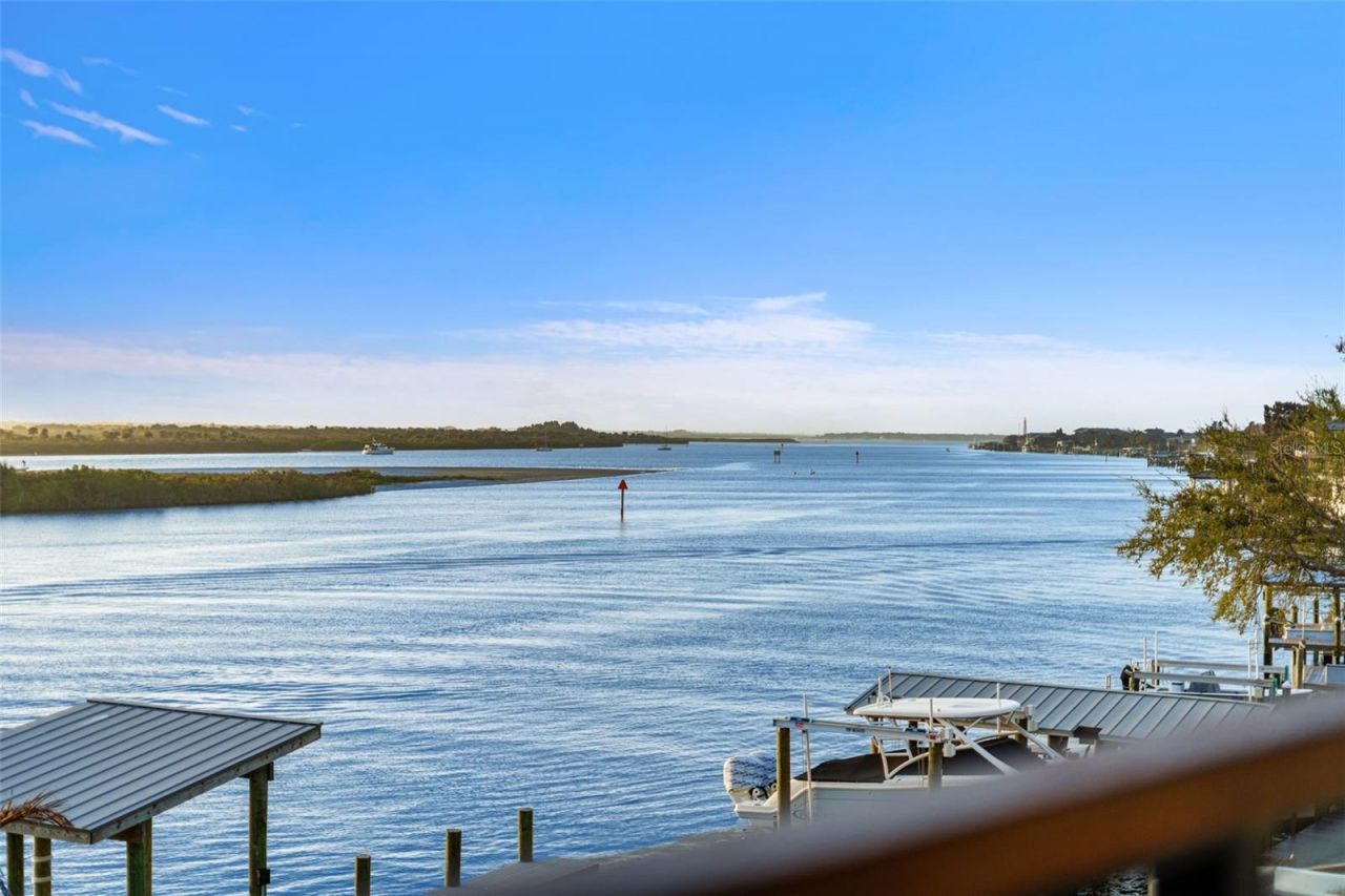 1194 N Peninsula Avenue, New Smyrna Beach, FL 32169 Photo